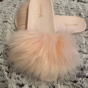 Women's Pink Fluffy Slides